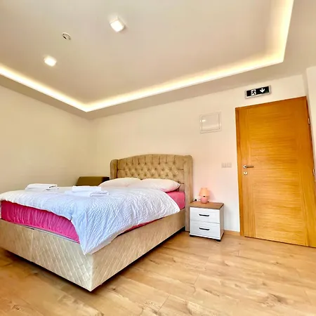 Apartment And Monaco Mostar