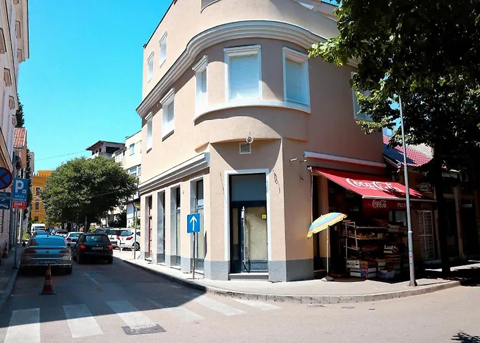 Apartamento And Monaco Mostar