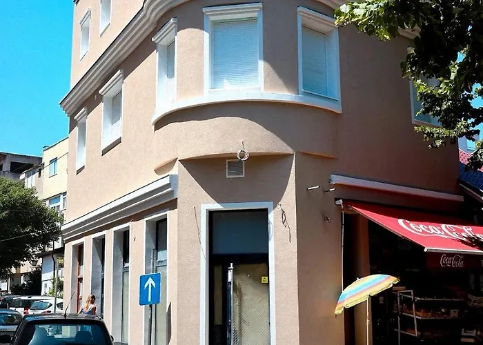 Apartamento And Monaco *